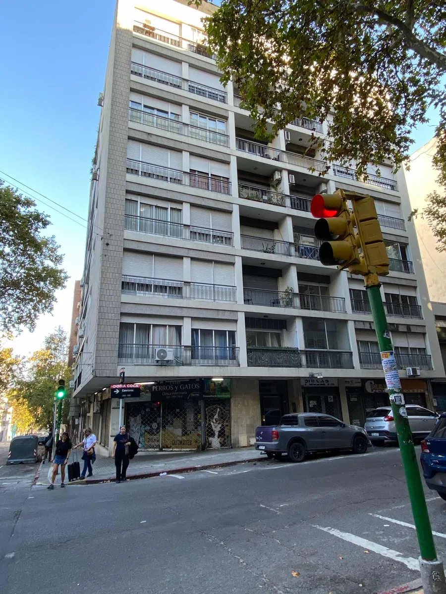  Alquiler Apartamento, 1 Dormitorios, 1 Baños, Terraza exclusiva, Barrio Centro