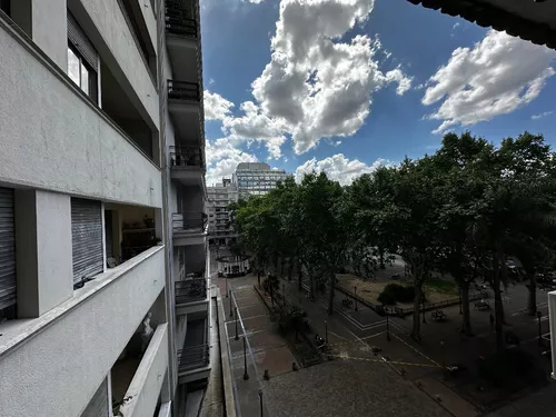  Apartamento en Venta con 2 Dormitorios y 2 Baños, Centro