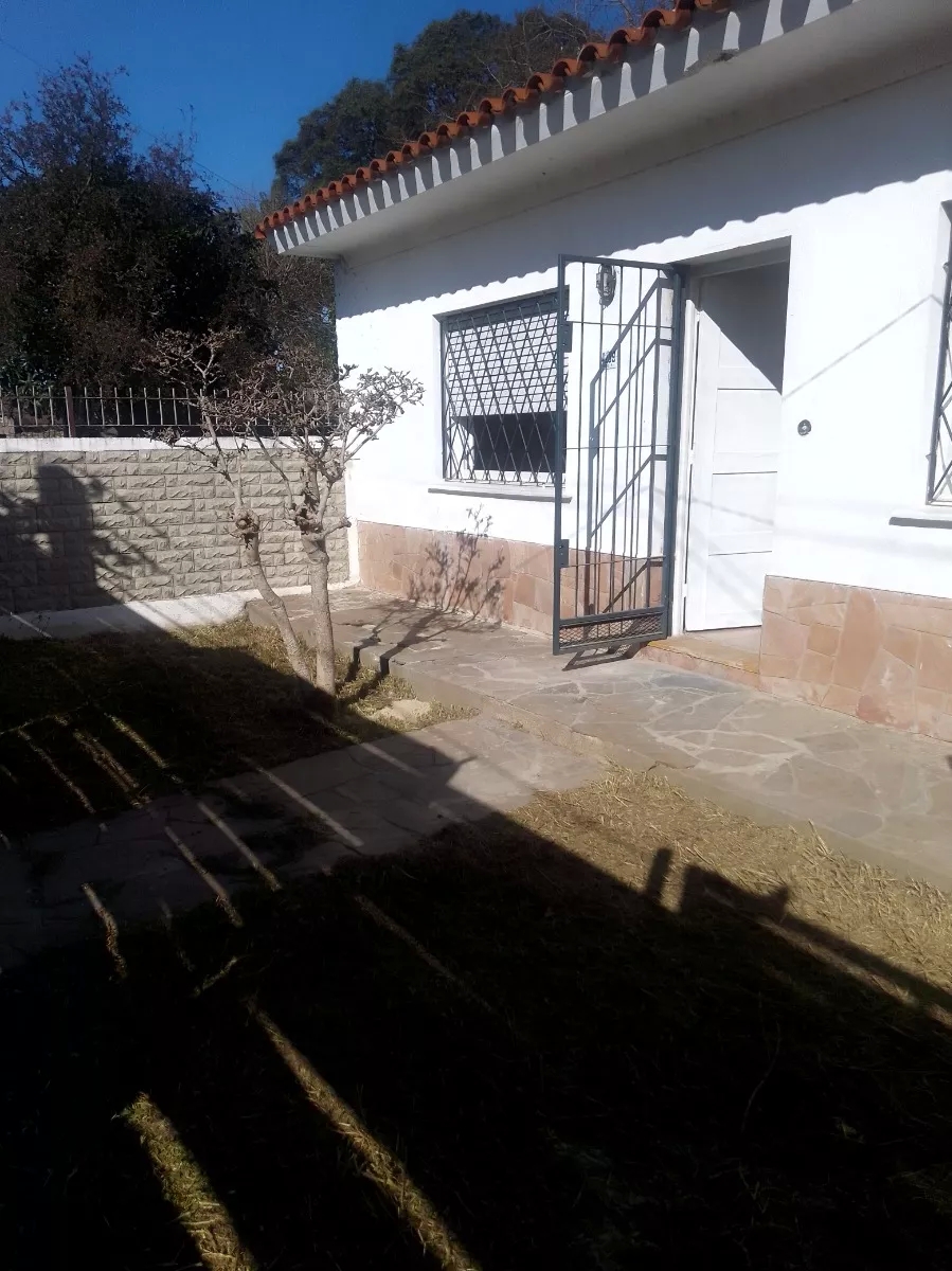  Casa en Alquiler Totalmente Reciclada, Barrio Peñarol.