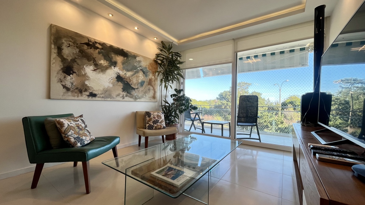  Venta Apartamento 2 Dormitorios Mansa Punta del Este