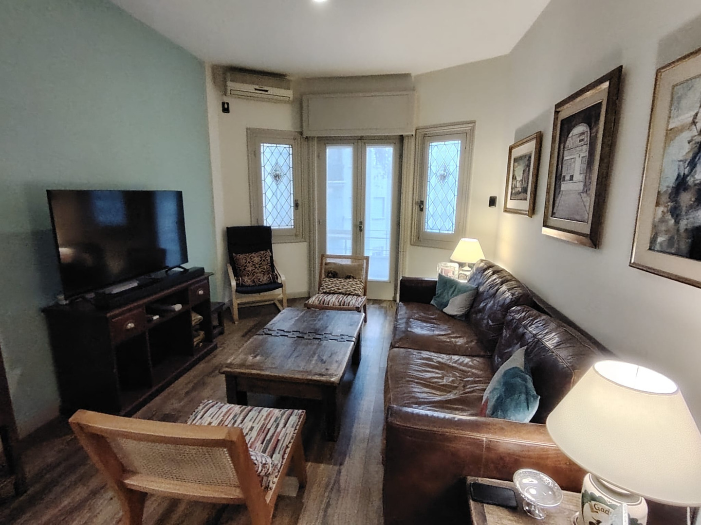  Venta apartamento 3 dormitorios 2 baños Montevideo Centro Sur.
