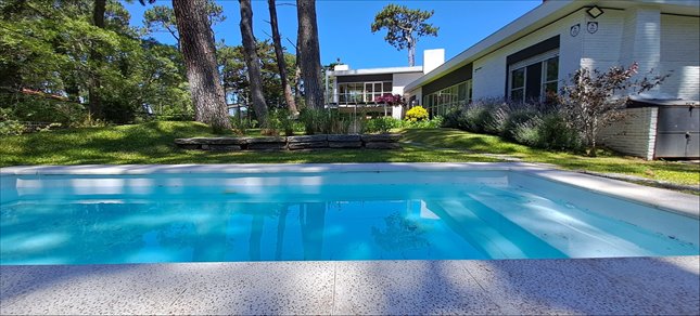  VENTA CASA PUNTA DEL ESTE SAN RAFAEL RECICLADA PISCINA BARB