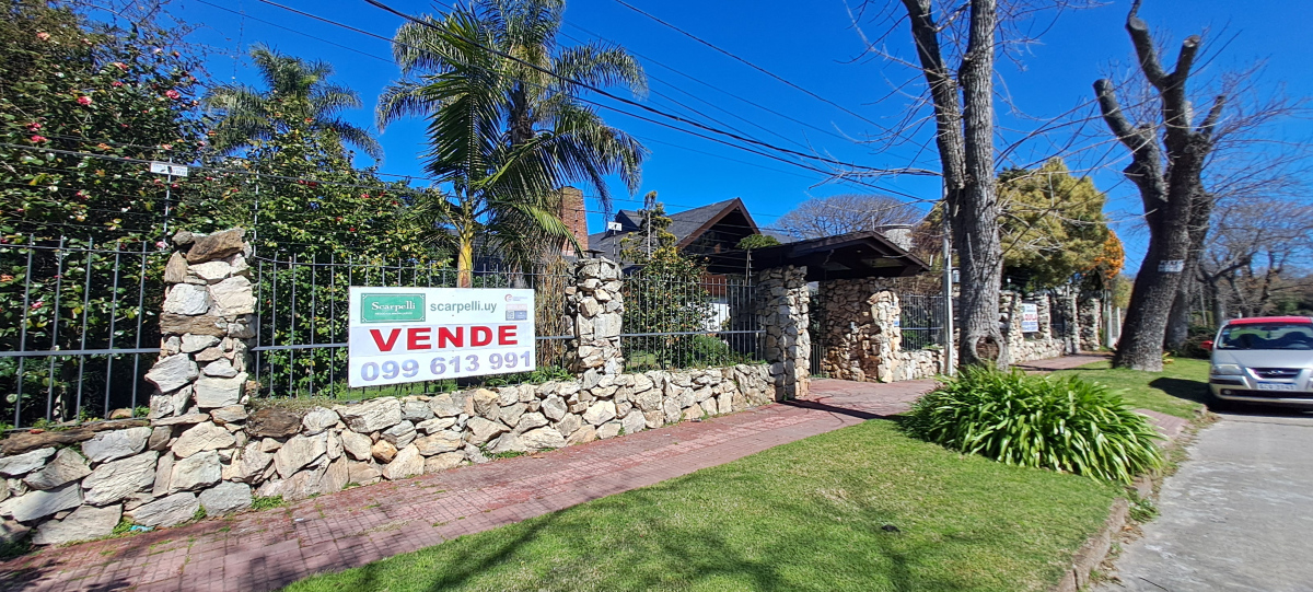  VENTA CARRASCO IMPORTANTE RESIDENCIA 40 MTS FRENTE