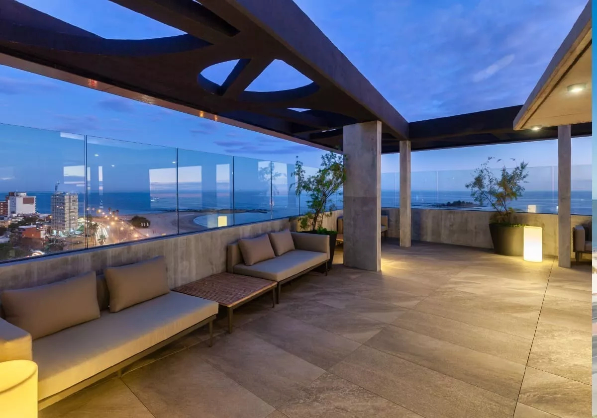  Alquiler Apartamento dos Dormitorios - Torre Arenas - Malvín