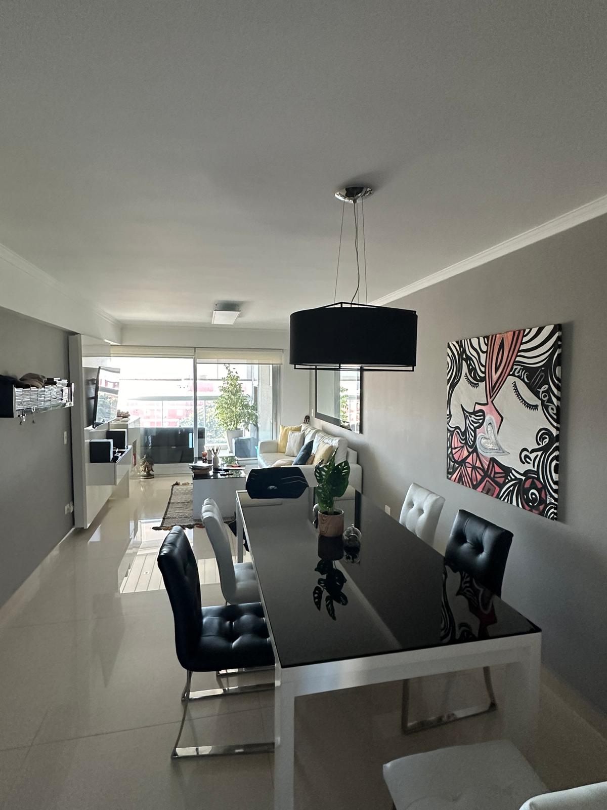  Apartamento en venta de 2 dormitorios en edificio Miami Boulevard
