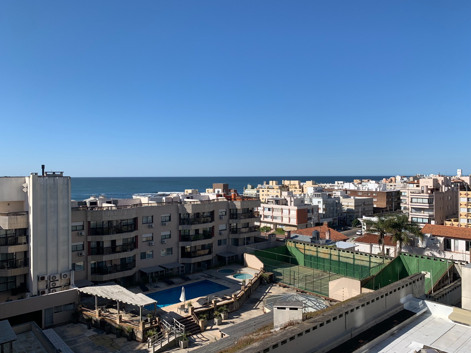  Apartamento en Punta del Este con vista a la Brava en alquiler temporario