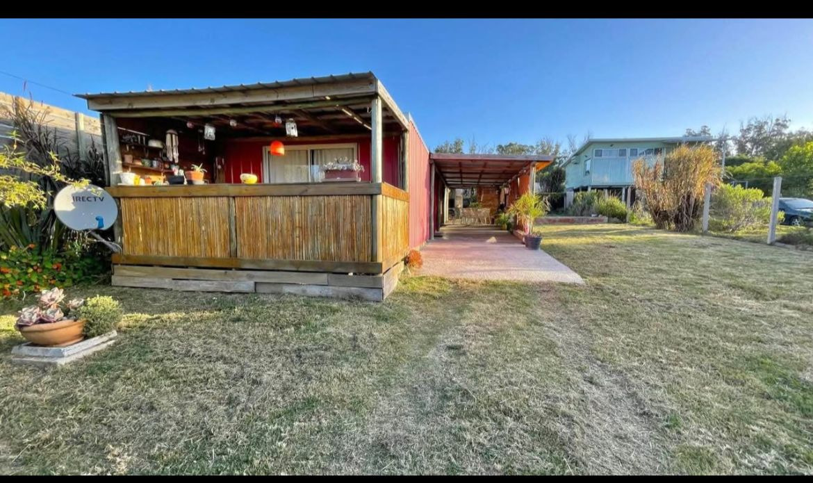  Se Alquila casa en la Barra