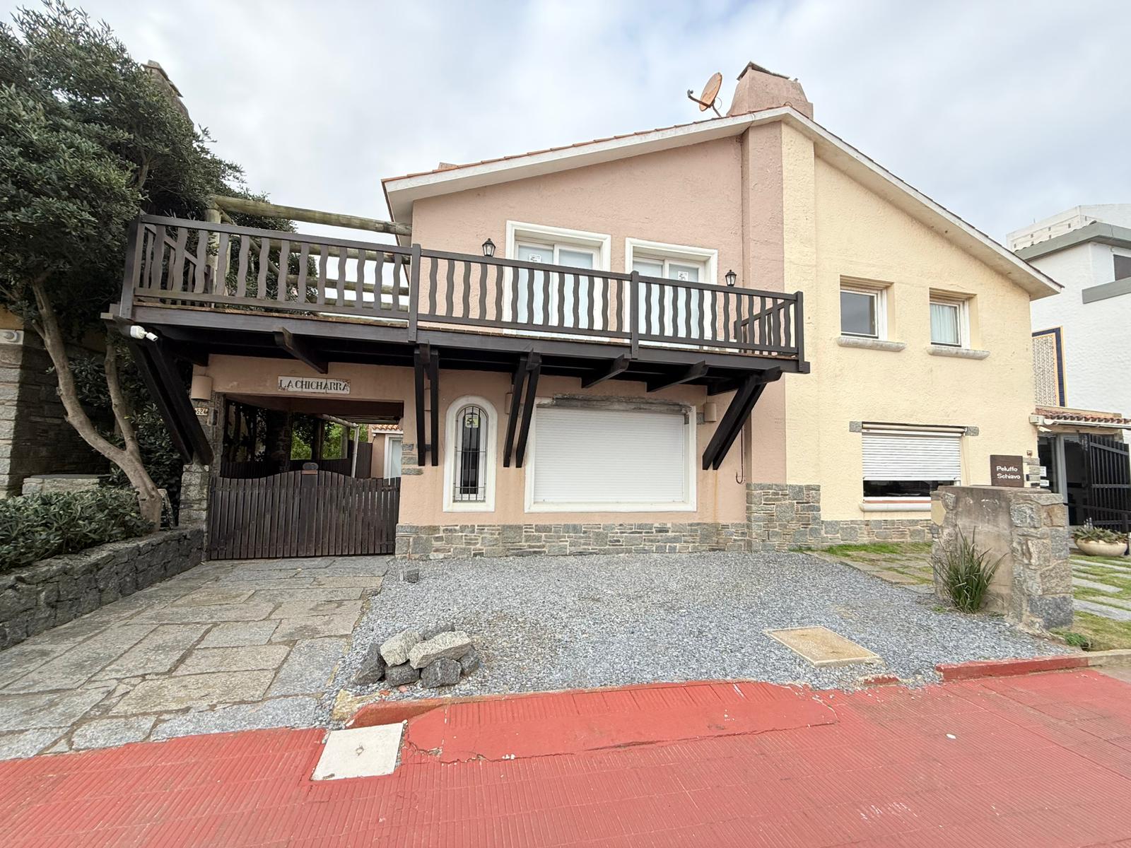  Venta casa 4 dormitorios península, Punta del Este