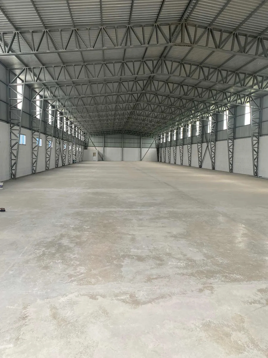  Alquilo a estrenar Depósito, Local Comercial o Industrial de 4500m2, J