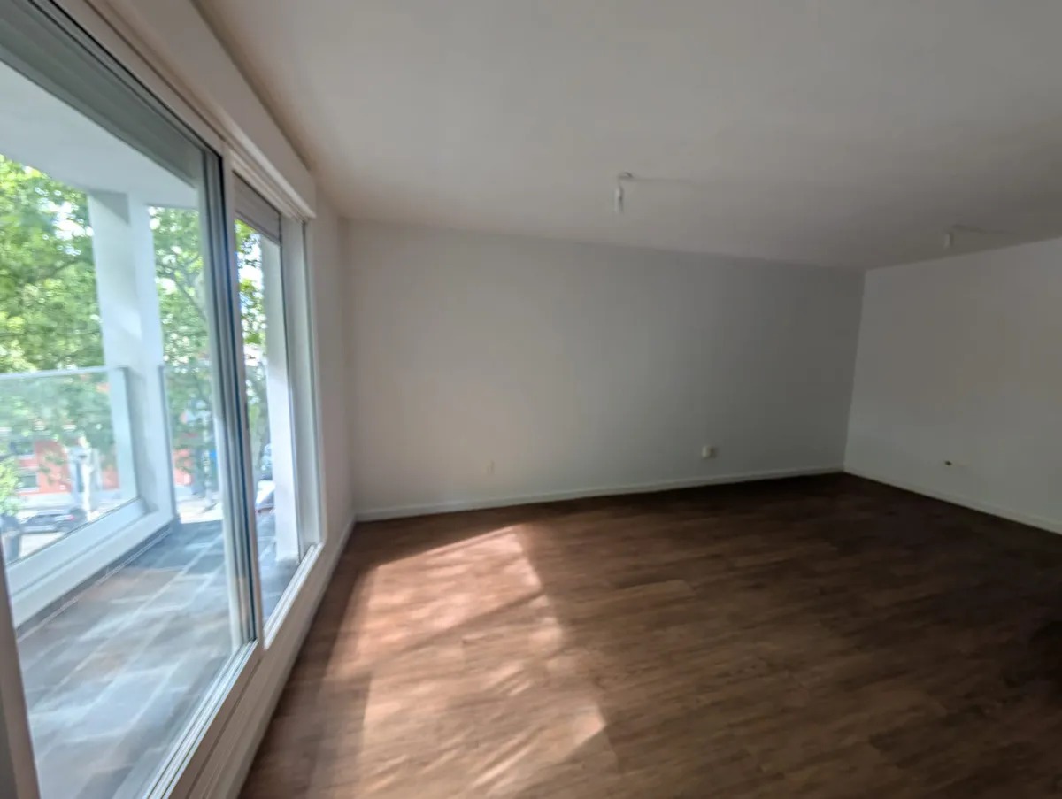  Alquiler Apartamento, 1 Dorm, Balcon, Centro, Montevideo.