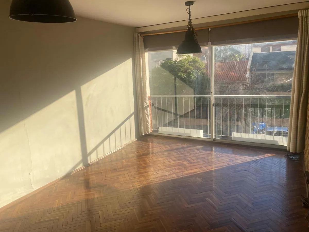  Alquilo Apartamento 2 Dormitorios con Cochera en Pocitos, J