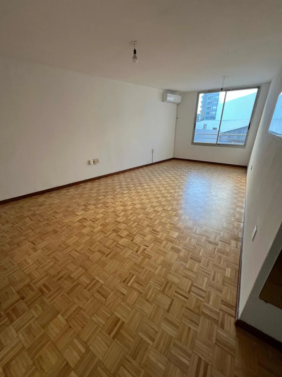  Alquiler Apartamento Monoambiente en Tres Cruces, T