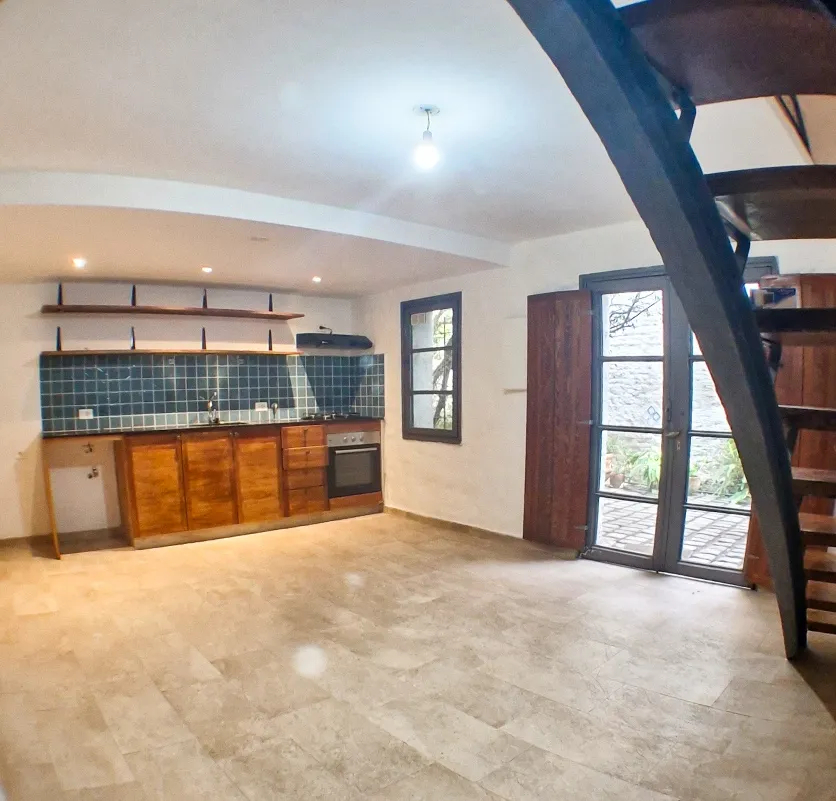  Alquiler Apartamento 1 Dormitorio Duplex, Ciudad Vieja, T