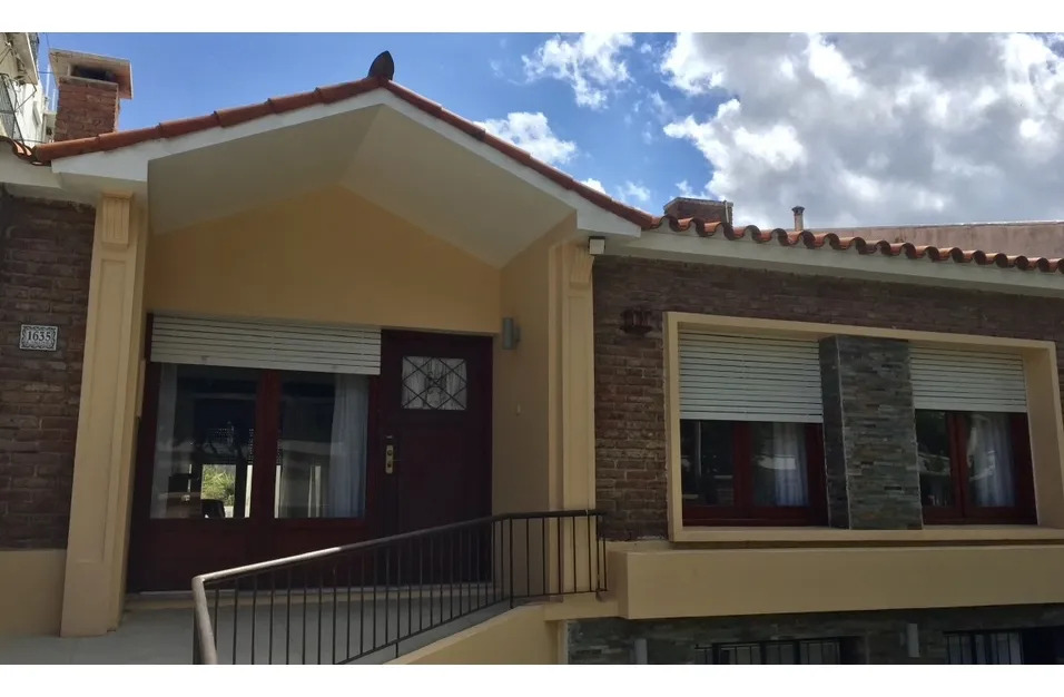 Alquiler Casa 3 Dormitorios, Malvin, T