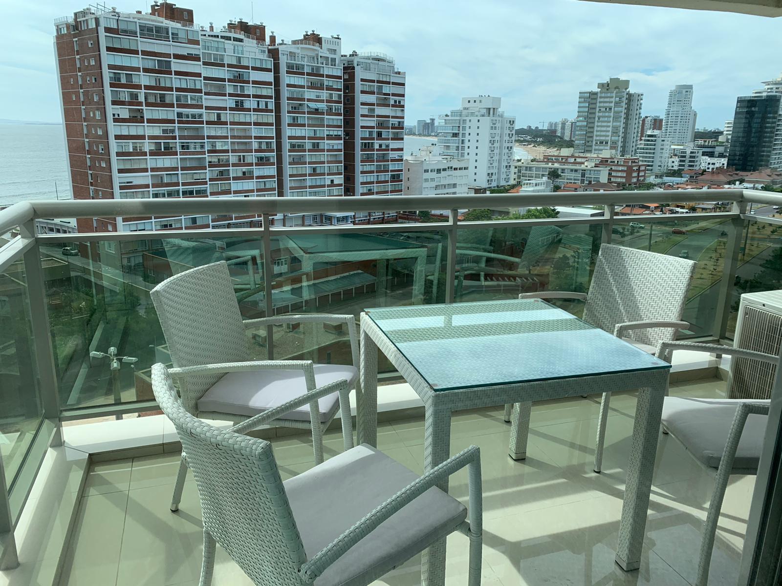  Apartamento en venta de 2 dormitorio en Torre Imperiale , Punta del este , Playa Brava 
