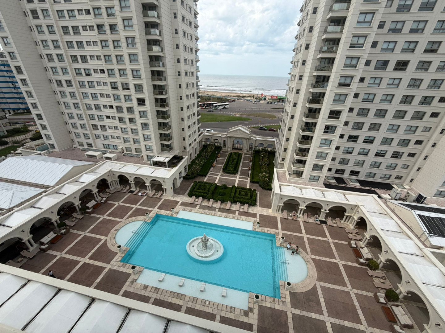  Apartamento de 3 dormitorios en Venta en Punta del este , Playa brava , Torre imperiale 
