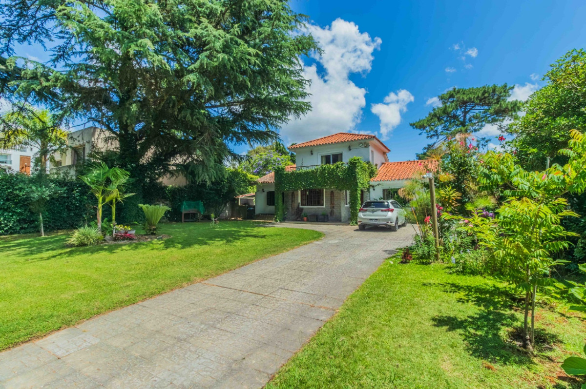  Casa en venta en Parque Miramar